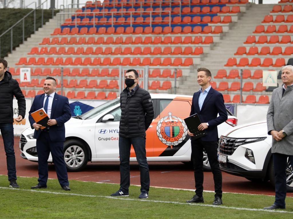 Takie bryki dla Chrobrego! Nowy sponsor w głogowskim klubie