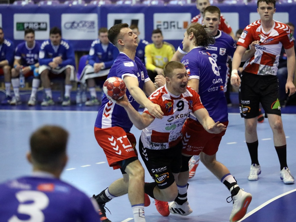 Wielka radość! Chrobry Głogów zrobił swoje i ograł Wybrzeże Gdańsk