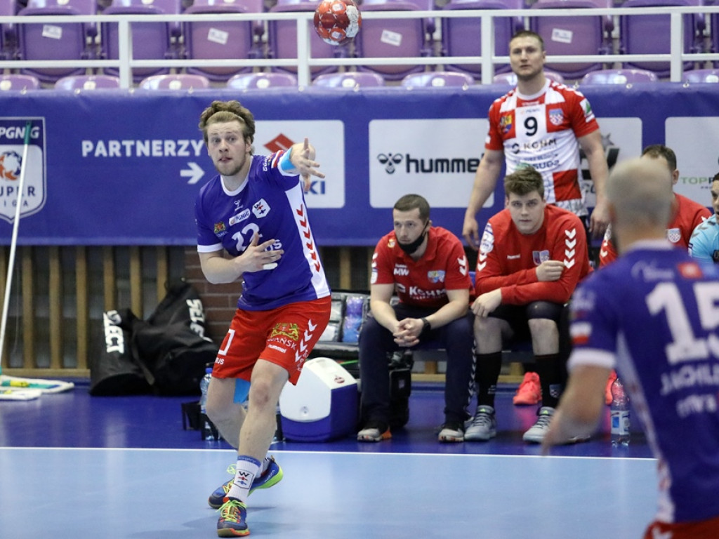 Wielka radość! Chrobry Głogów zrobił swoje i ograł Wybrzeże Gdańsk