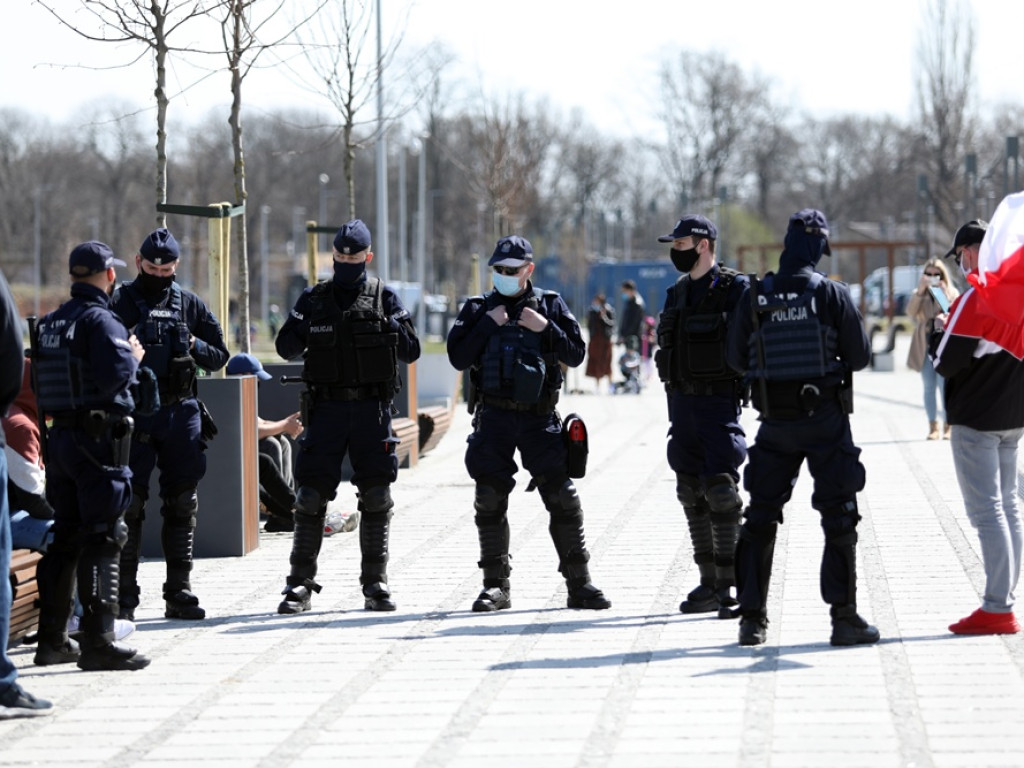 Policja użyła gazu łzawiącego. Strajkujący zostali osaczeni