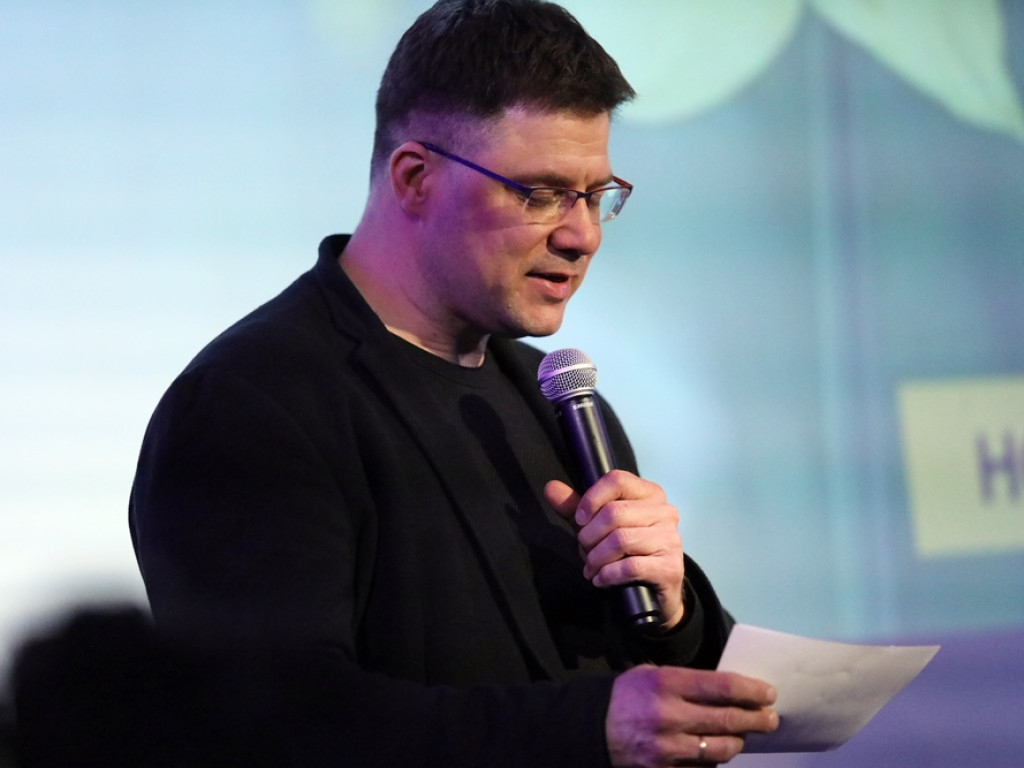 Wolontariusze nagrodzeni żonkilami, prezydent ze złotą łopatą