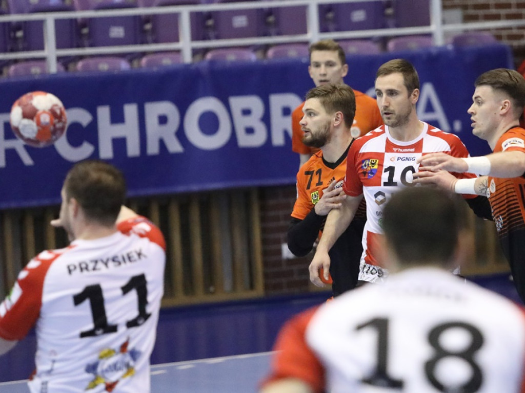 Derby dla Chrobrego! Odrobili straty, pokazali charakter