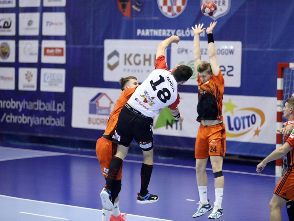Derby dla Chrobrego! Odrobili straty, pokazali charakter