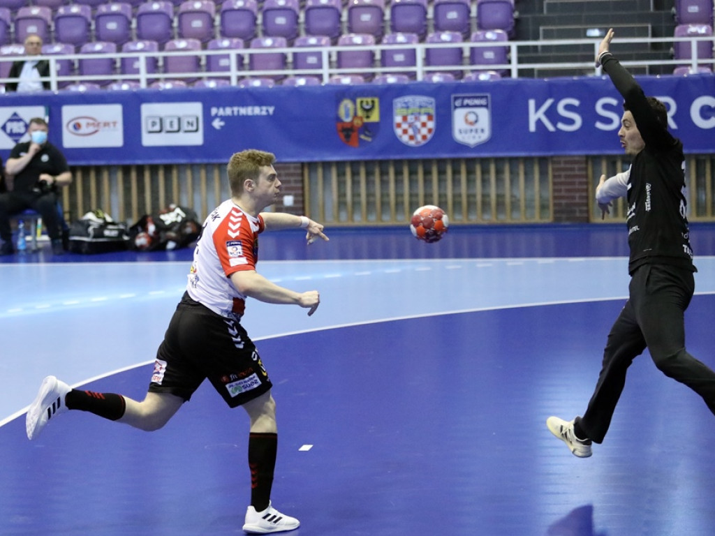 Stal walczyła, ale to Chrobry po raz kolejny zgarnął komplet punktów