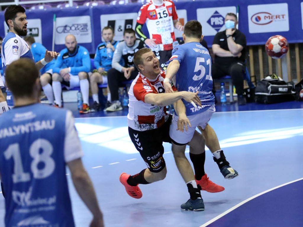 Stal walczyła, ale to Chrobry po raz kolejny zgarnął komplet punktów