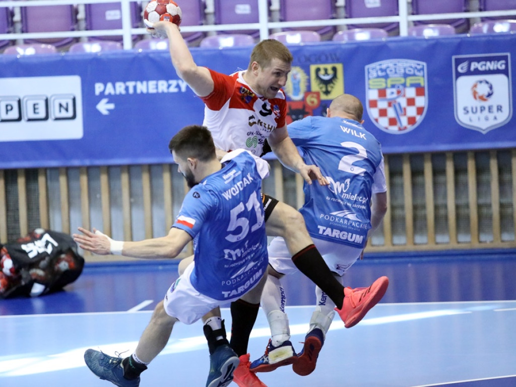 Stal walczyła, ale to Chrobry po raz kolejny zgarnął komplet punktów
