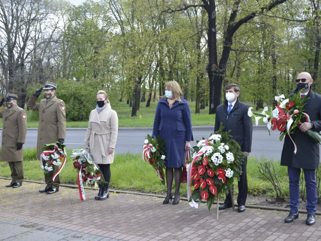 Symboliczne obchody 230. rocznicę uchwalenia Konstytucji 3 Maja w Głogowie.