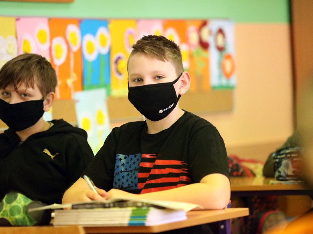 Najmłodsze dzieci wróciły do szkół. Rodzice są zadowoleni: duża ulga