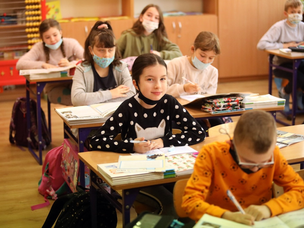 Najmłodsze dzieci wróciły do szkół. Rodzice są zadowoleni: duża ulga
