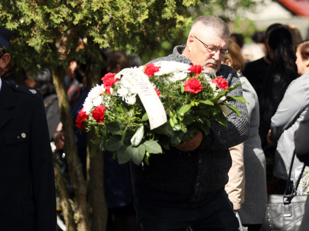 Tłumy żegnały Tadeusza Jańczaka z Grochowic. 