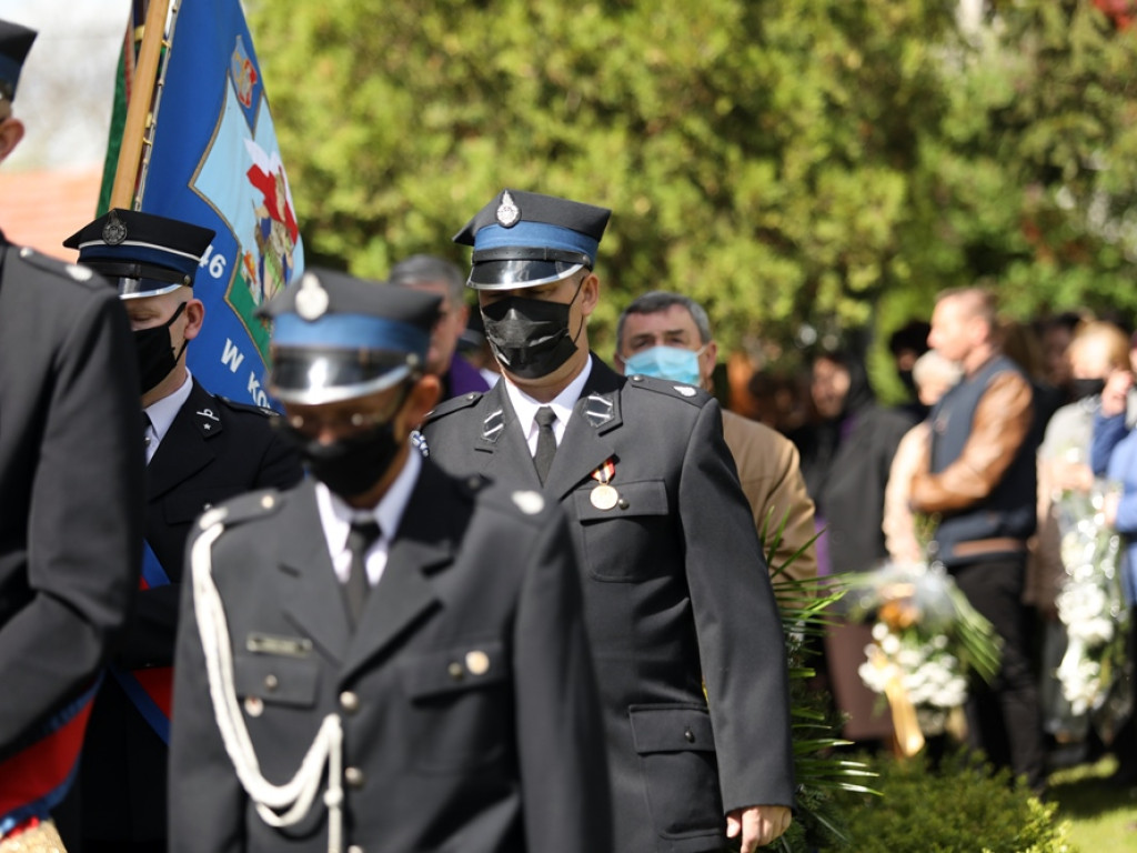 Tłumy żegnały Tadeusza Jańczaka z Grochowic. 