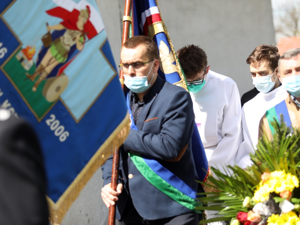 Tłumy żegnały Tadeusza Jańczaka z Grochowic. 
