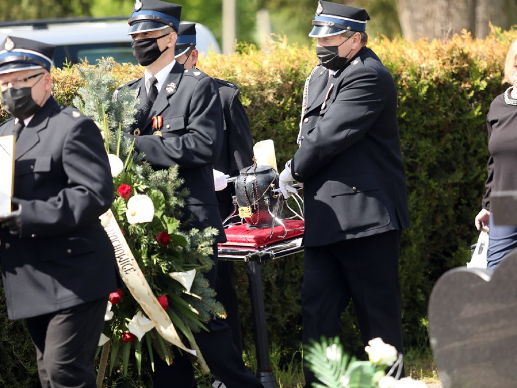 Tłumy żegnały Tadeusza Jańczaka z Grochowic. 