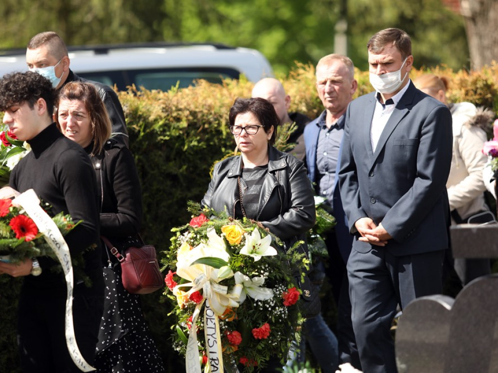 Tłumy żegnały Tadeusza Jańczaka z Grochowic. 