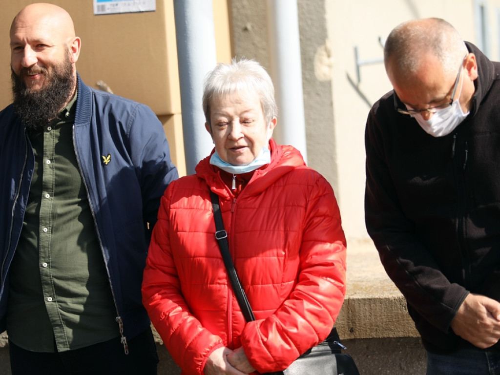 Dostali 360 tysięcy maseczek. Najwięcej z nich trafi do miasta