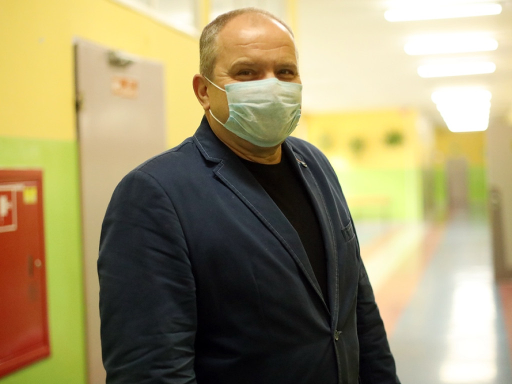 Ósmoklasiści piszą egzaminy. Najbardziej obawiają się matematyki