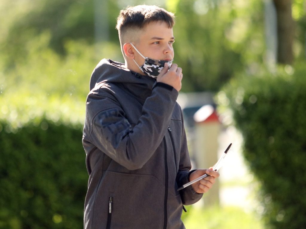 Ósmoklasiści piszą egzamin z matematyki. I planują wakacje