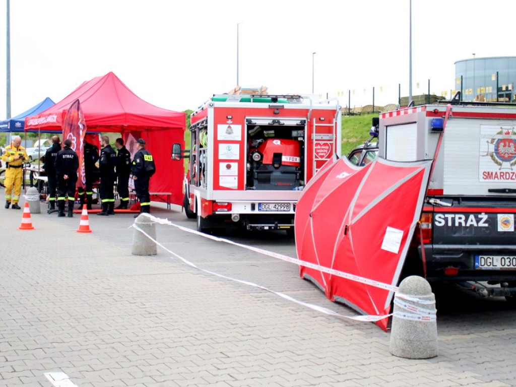 Policjanci i strażacy znakowali rowery. I mówili o profilaktyce
