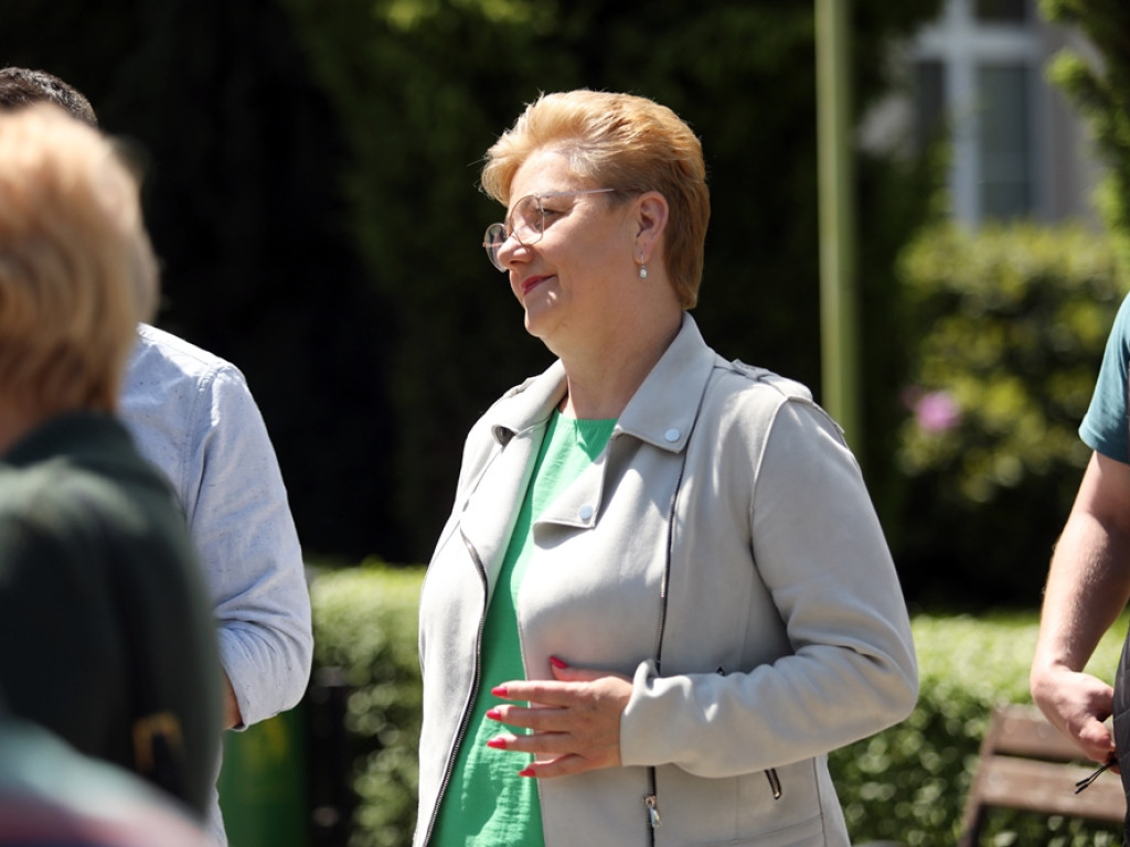 Przynieśli do szpitala maskotki, by w tym wyjątkowym dniu u dzieci pojawił się uśmiech