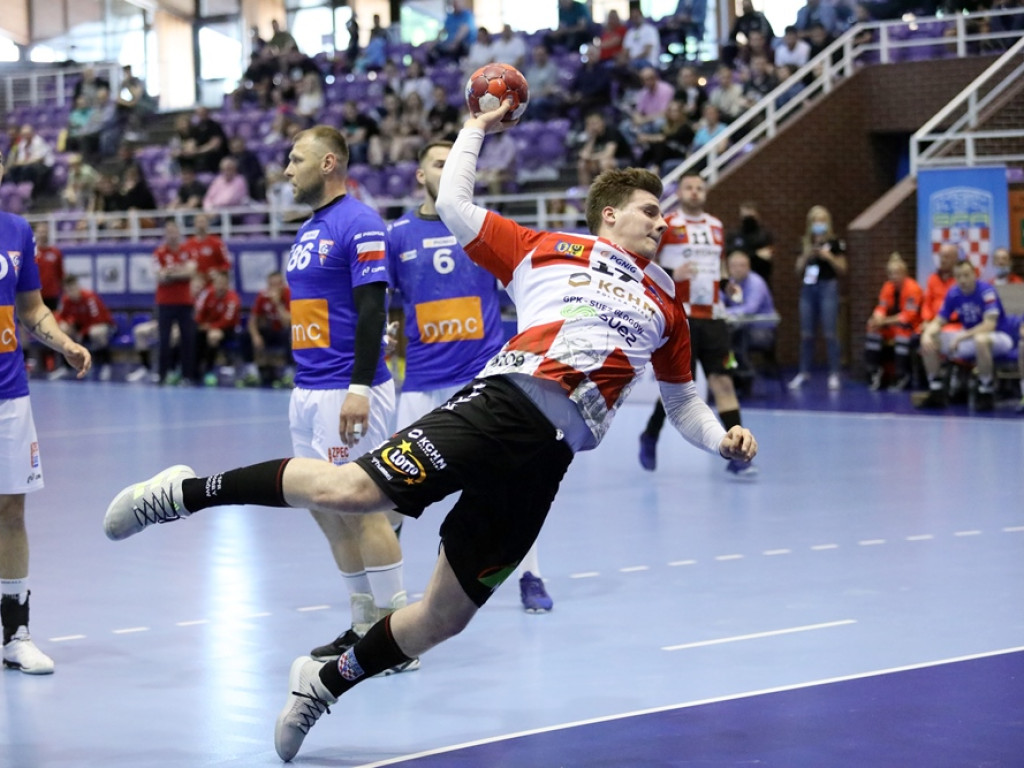 Chrobry pożegnał klubowe legendy! I przegrał z Górnikiem Zabrze
