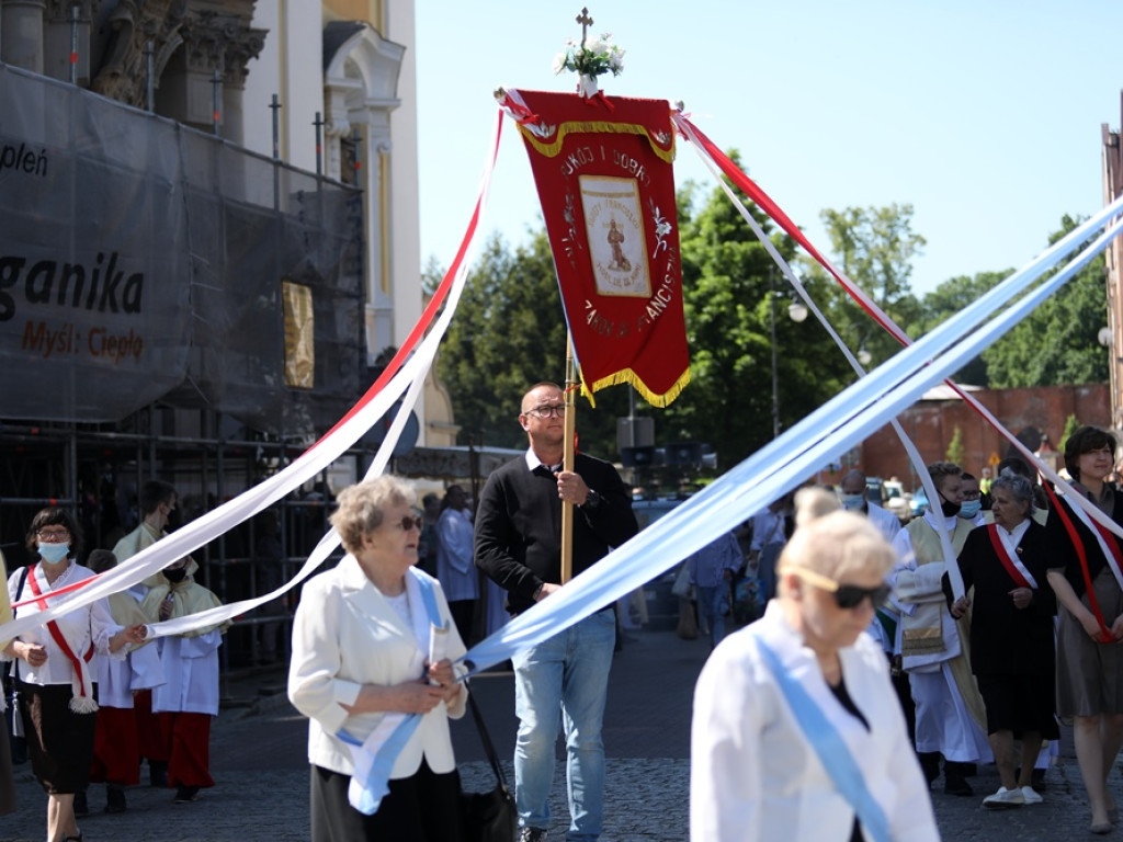 Tłumy głogowian. Tak wyglądała procesja na Starym Mieście