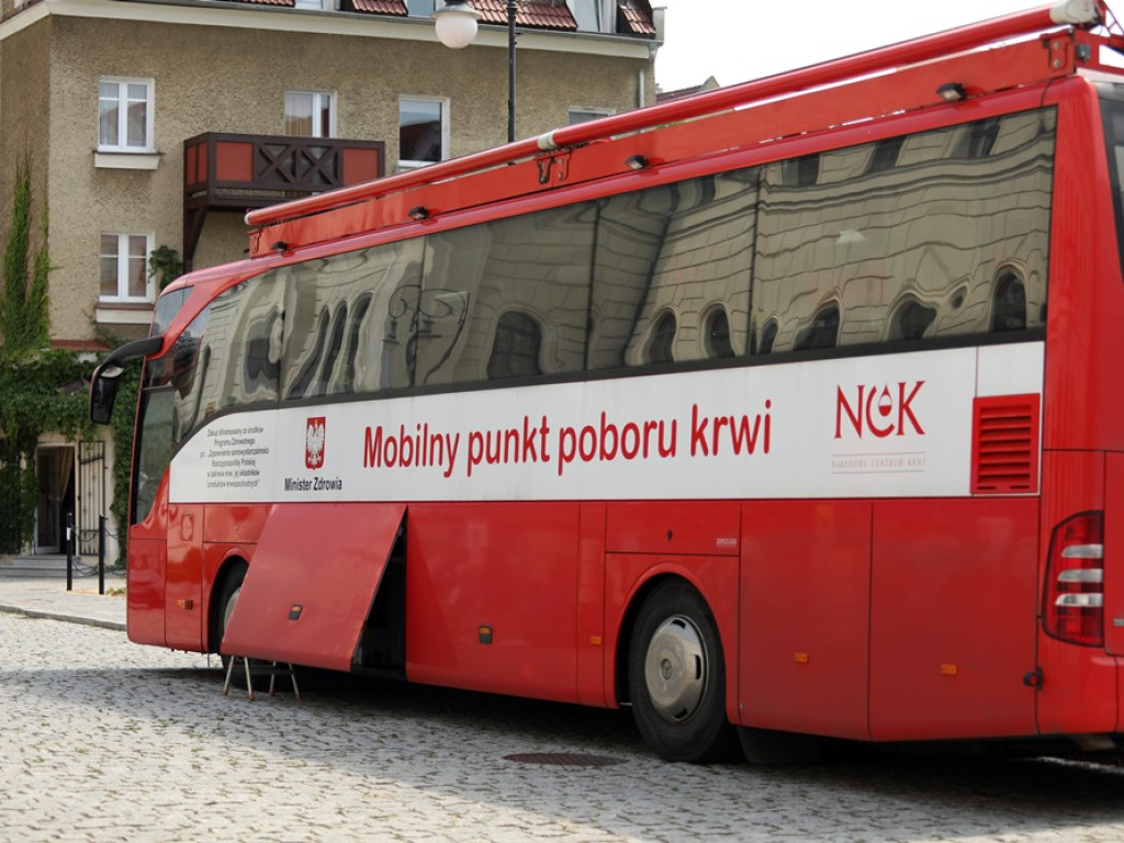 Filip kończy 9 lat i walczy z białaczką. Urodzinowa zbiórka krwi pod ratuszem
