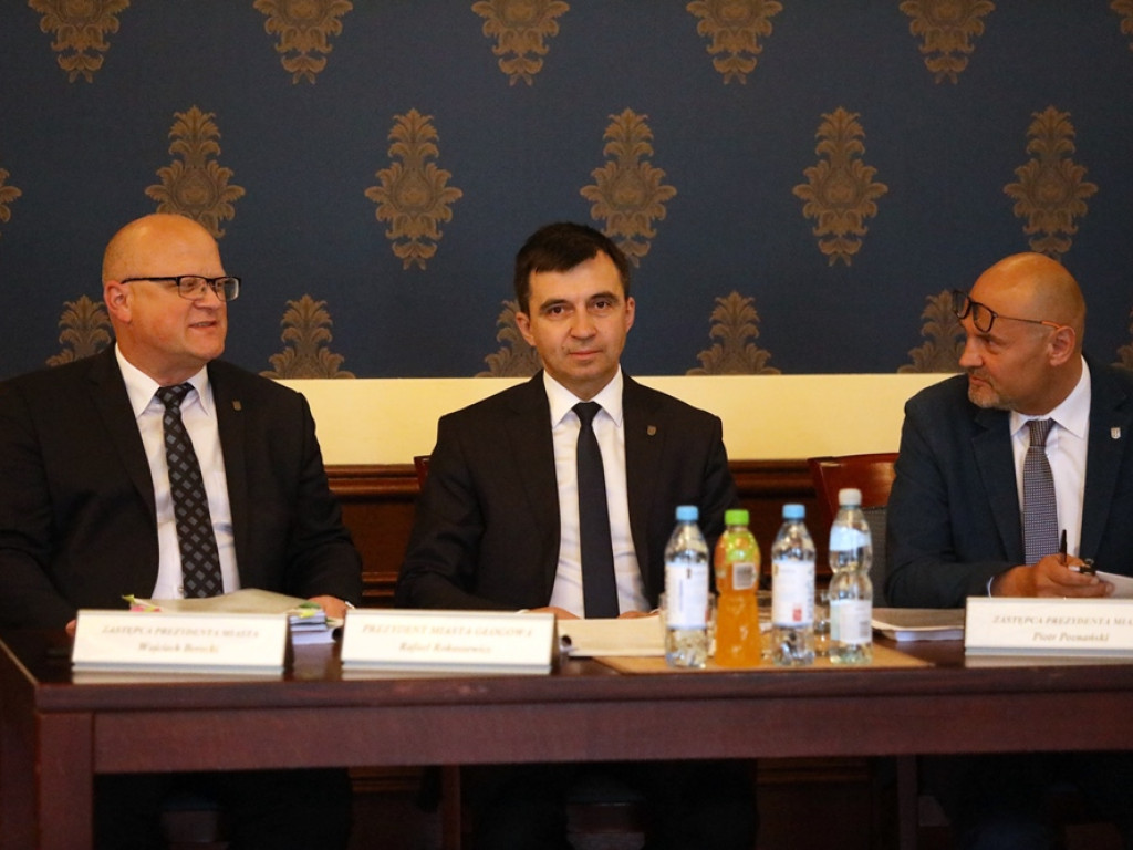 Historyczna chwila - nawet radni PiS-u głosowali za absolutorium dla prezydenta Rokaszewicza!