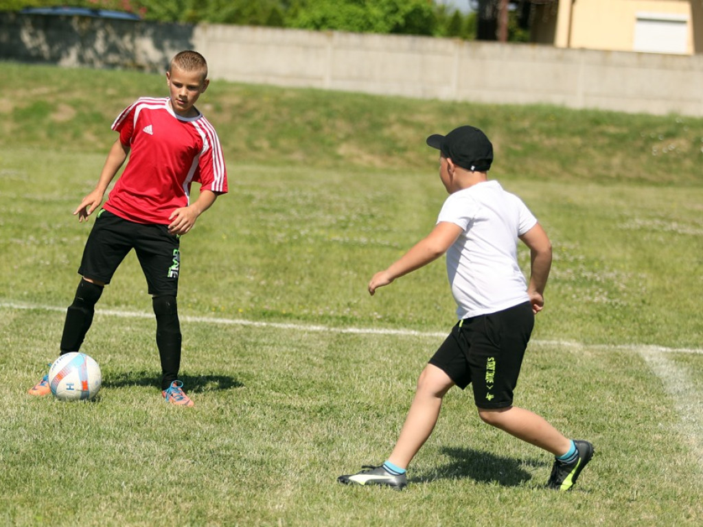 Sportowe emocje w Kotli! Na boisku rywalizowało kilkanaście drużyn