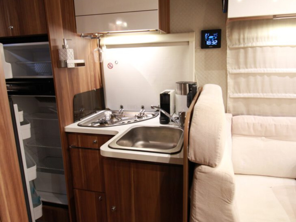 Pojedź w wakacyjną podróż kamperem!