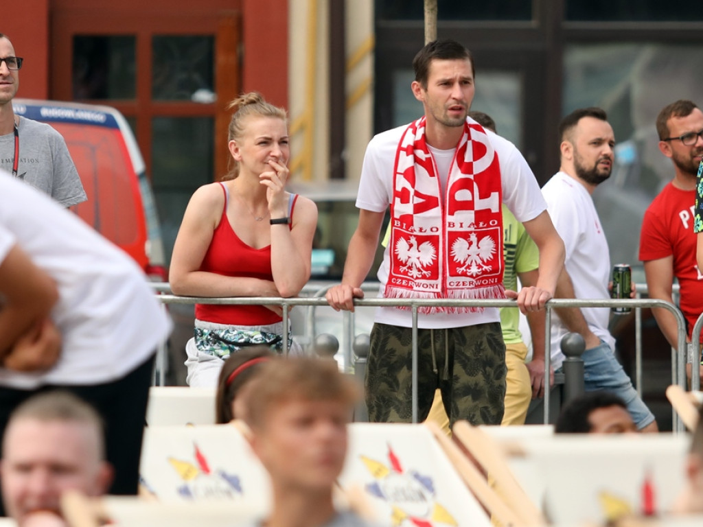 Kibice zawiedzeni. Opuszczali strefę jeszcze przed końcem meczu