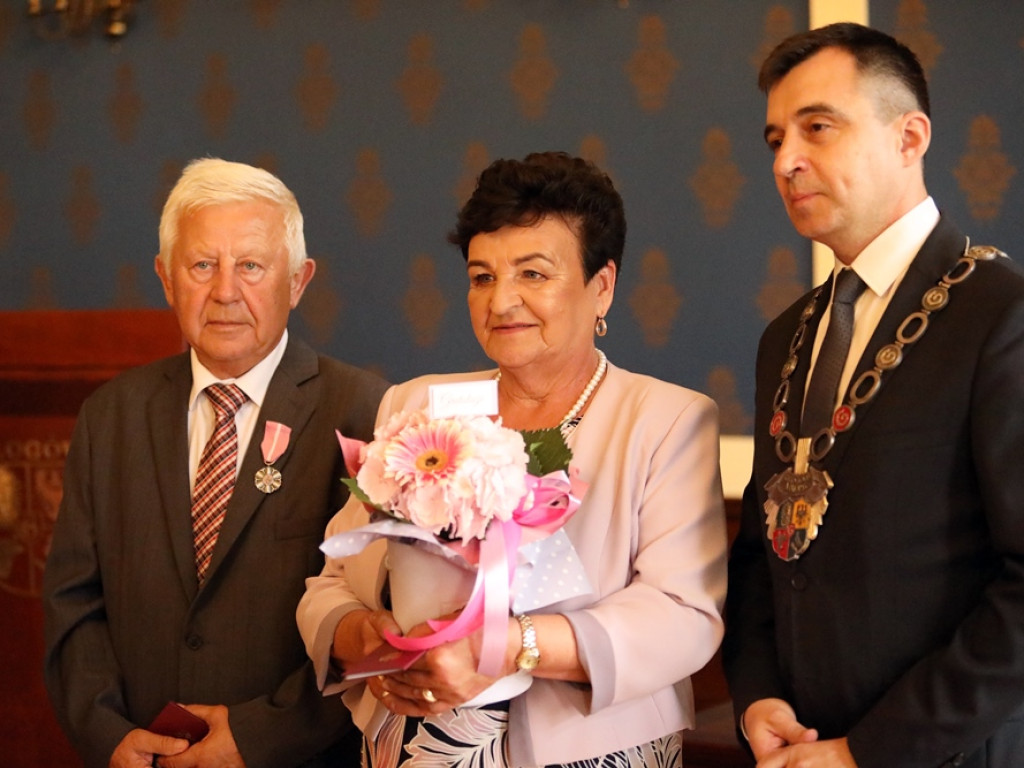 Złote Gody, czyli 50 lat razem. Piękne jubileusze w głogowskim ratuszu