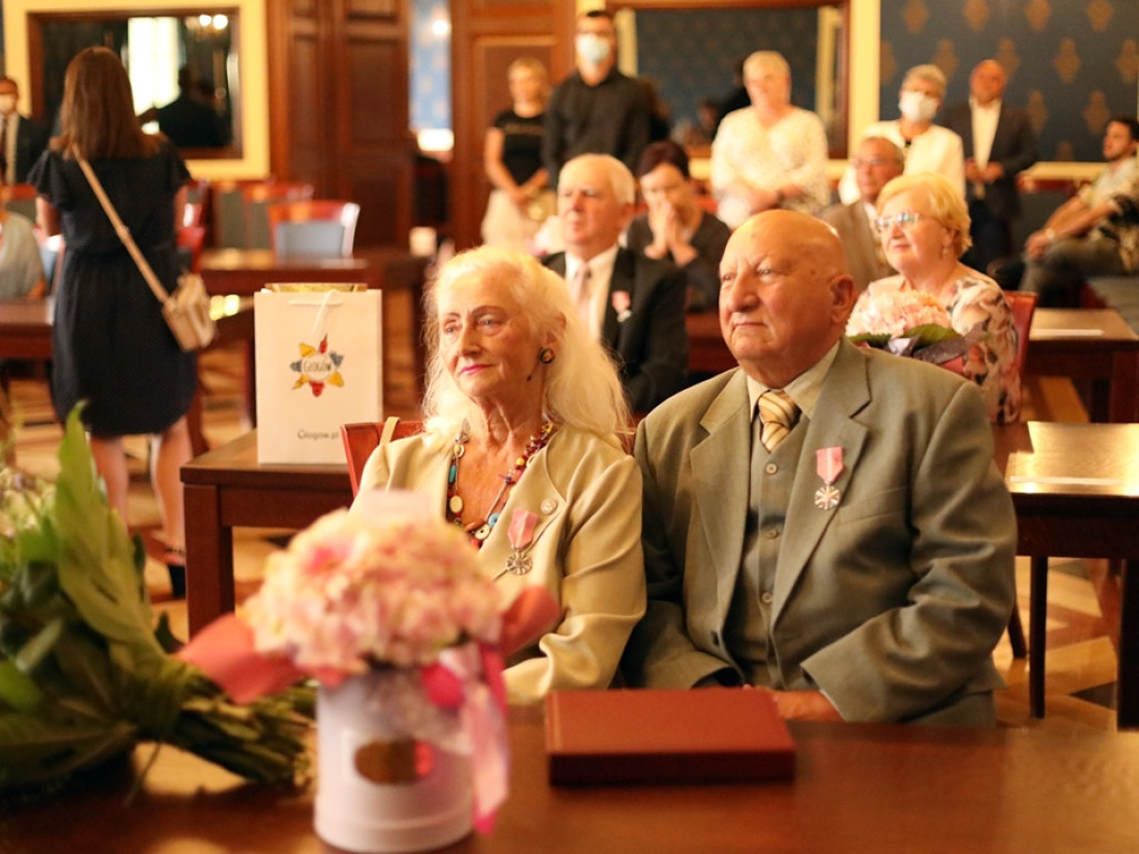 Złote Gody, czyli 50 lat razem. Piękne jubileusze w głogowskim ratuszu