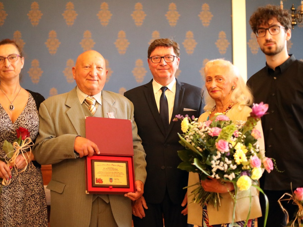 Złote Gody, czyli 50 lat razem. Piękne jubileusze w głogowskim ratuszu