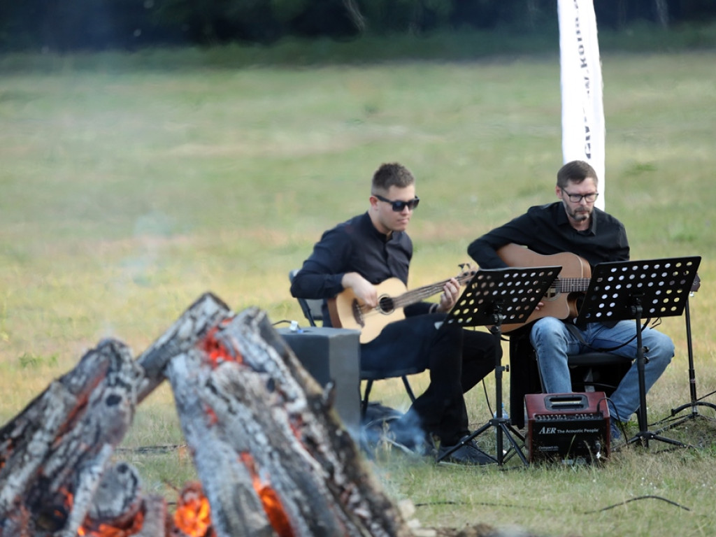 Przy ognisku na polanie. Stachuriada kolejny raz bez tłumów w Grochowicach