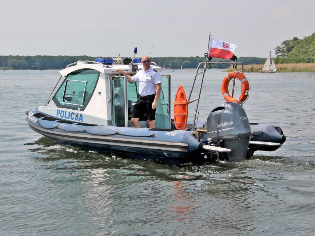Nad wodą trzeba uważać! Policja ma prawo kontrolować trzeźwość i wystawiać mandaty