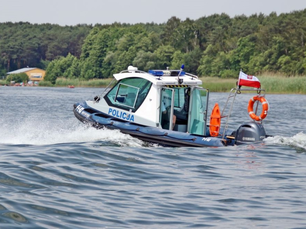Nad wodą trzeba uważać! Policja ma prawo kontrolować trzeźwość i wystawiać mandaty