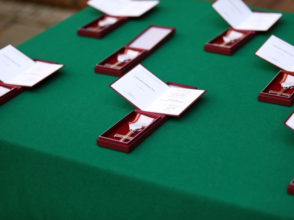 Chruszcz i Kosmalski otrzymali Krzyże Wolności i Solidarności od prezesa IPN-u