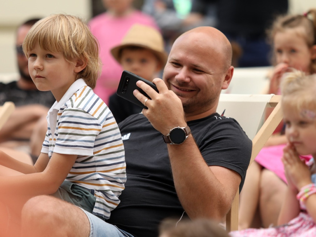 Wracają z kulturą! Przyszły całe rodziny. Dzieci, rodzice i dziadkowie [ZDJĘCIA]