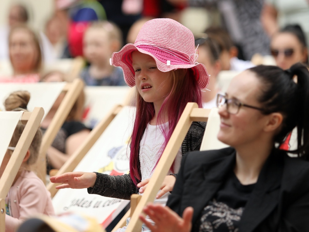 Wracają z kulturą! Przyszły całe rodziny. Dzieci, rodzice i dziadkowie [ZDJĘCIA]