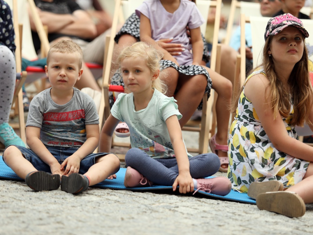 Wracają z kulturą! Przyszły całe rodziny. Dzieci, rodzice i dziadkowie [ZDJĘCIA]