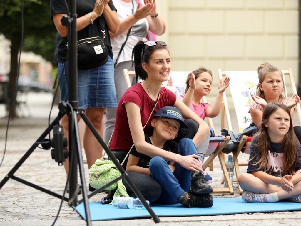 Wracają z kulturą! Przyszły całe rodziny. Dzieci, rodzice i dziadkowie [ZDJĘCIA]