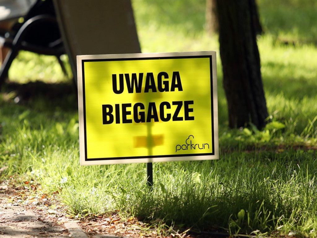 Kolejni debiutanci na starcie Parkrunu Głogów. Przybywa chętnych do biegania [ZDJĘCIA]