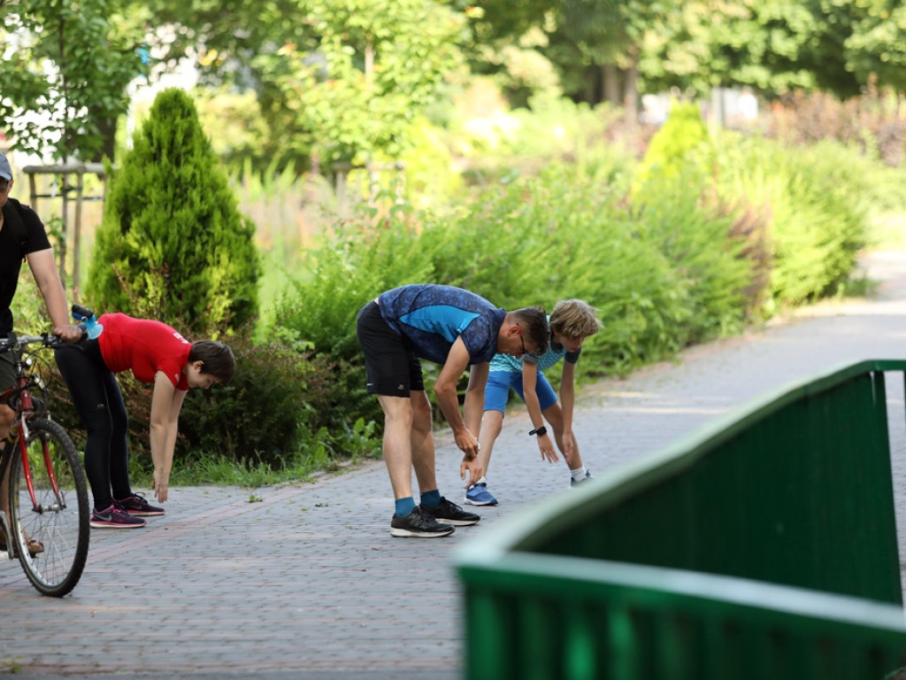 Kolejni debiutanci na starcie Parkrunu Głogów. Przybywa chętnych do biegania [ZDJĘCIA]