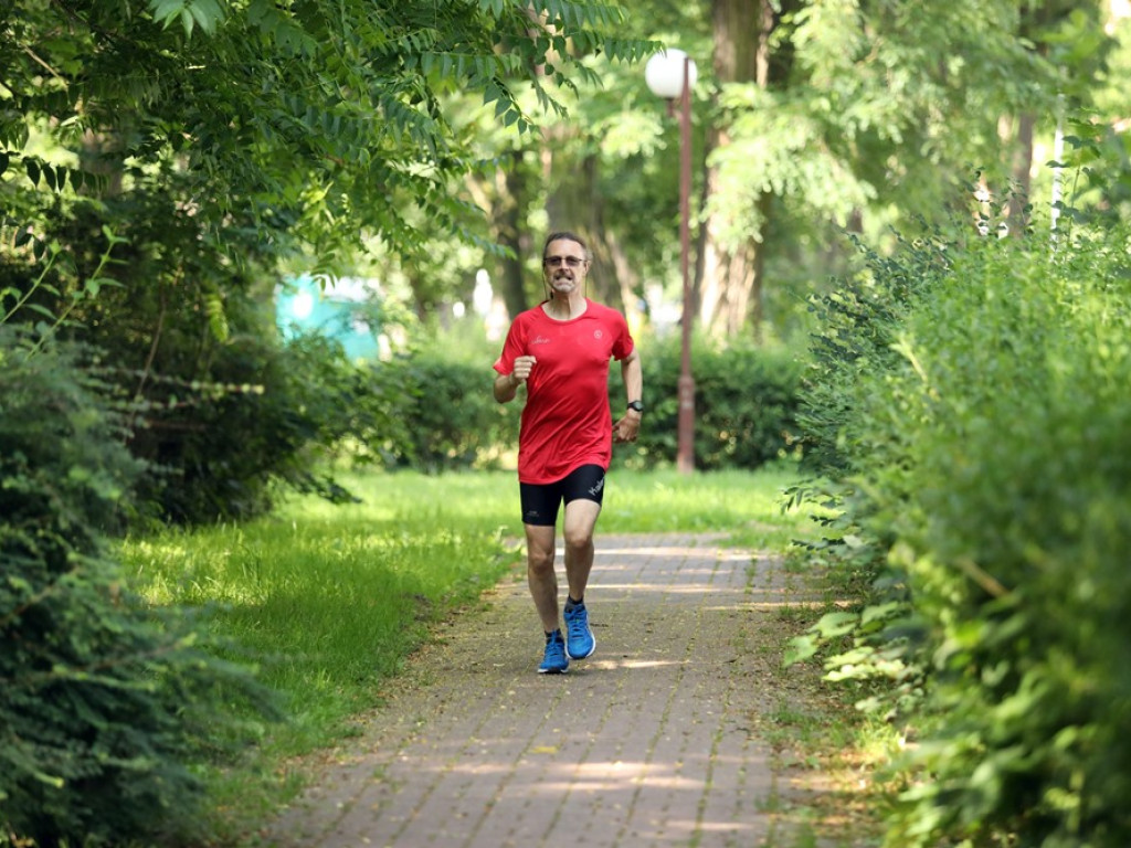 Kolejni debiutanci na starcie Parkrunu Głogów. Przybywa chętnych do biegania [ZDJĘCIA]