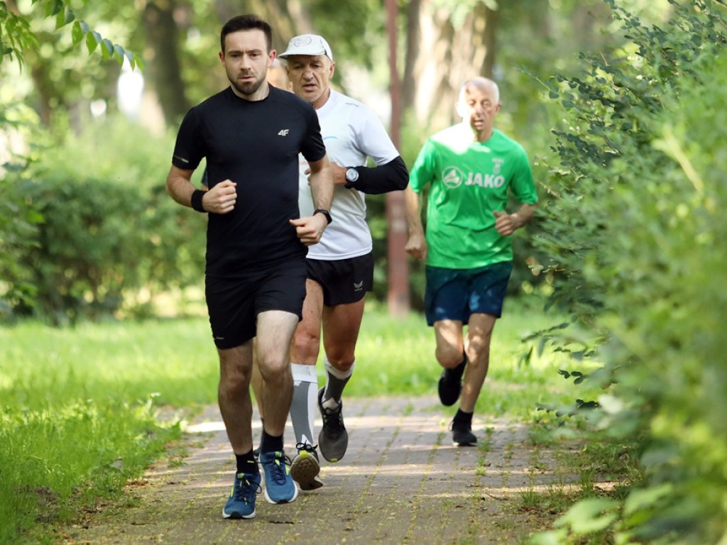 Kolejni debiutanci na starcie Parkrunu Głogów. Przybywa chętnych do biegania [ZDJĘCIA]