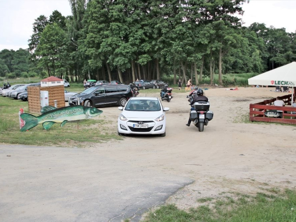 Tarnów Jezierny zaprasza na węgorza i pstrąga