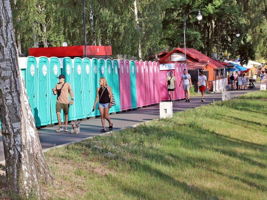 Trwają przygotowania do występu największych rapowych gwiazd w Sławie