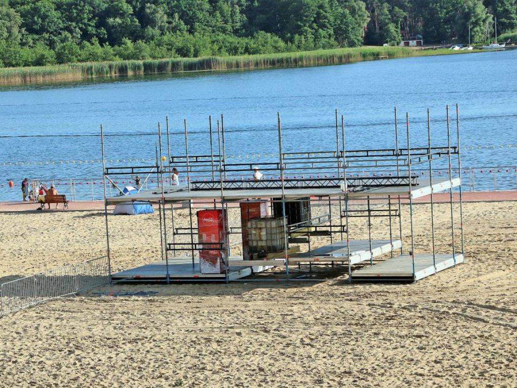 Trwają przygotowania do występu największych rapowych gwiazd w Sławie