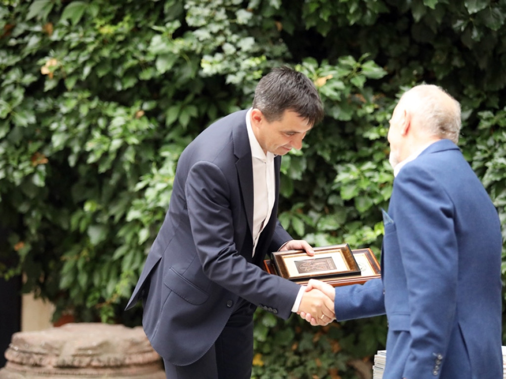 Telemach Pilitsidis skończył 80 lat. Wernisaż wybitnego artysty w naszym muzeum