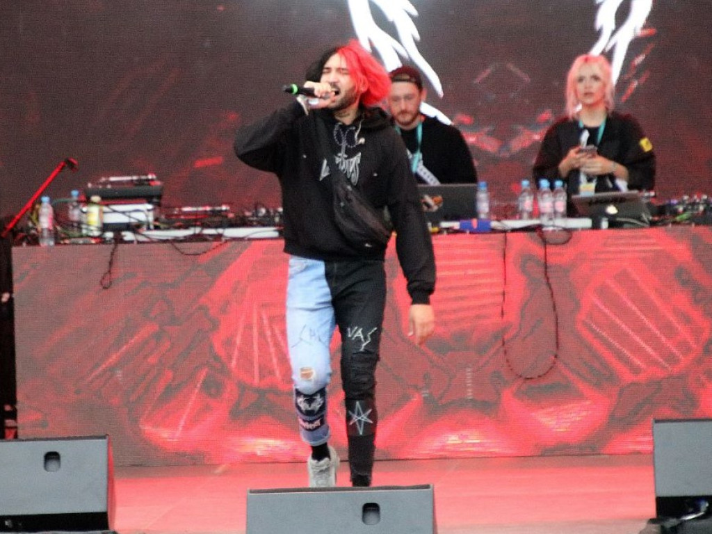 Tłumy na festiwalu w Sławie! Deszcz? Im nie przeszkadzał w zabawie